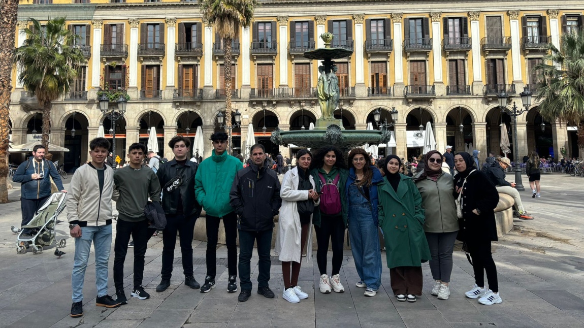 Öğrencilerimiz Barselona'da Staja Başladılar.
